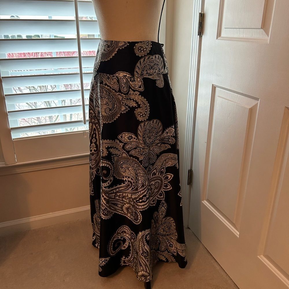 Soft Surroundings, skirt, Small, used in excellent condition.